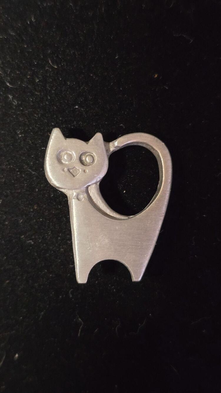 Vintage R. Tennesmed Cat Brooch Pin Pewter Silver Tone Sweden Modernist Jewelry